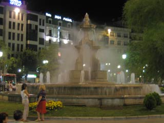Night fountain-2