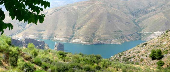 Sierra Nevada river before dam